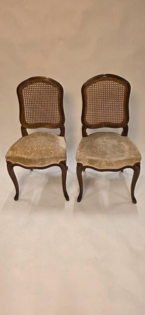 Klassieke stoelen met rieten rug en stoffen zitting, Antiek en Kunst, Antiek | Meubels | Stoelen en Banken, Ophalen