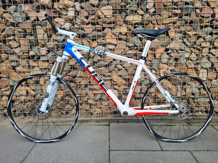Nette 26" Cube SRC Elite Carbon frame met 26" wielen, Fietsen en Brommers, Fietsen | Mountainbikes en ATB, Zo goed als nieuw, Heren