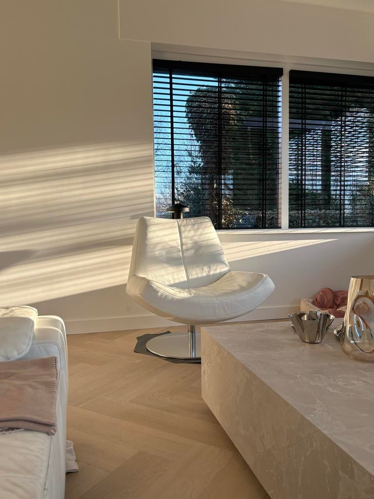 Musterring Fauteuil - Wit Leder, Draaibaar, Huis en Inrichting, Fauteuils, Zo goed als nieuw, Leer, 75 tot 100 cm, Minder dan 75 cm