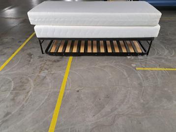 Logeerbed 200 x 80 beschikbaar voor biedingen