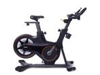 Basic-Fit Smart Bike (nieuw in doos), Sport en Fitness, Ophalen, Benen, Hometrainer, Nieuw