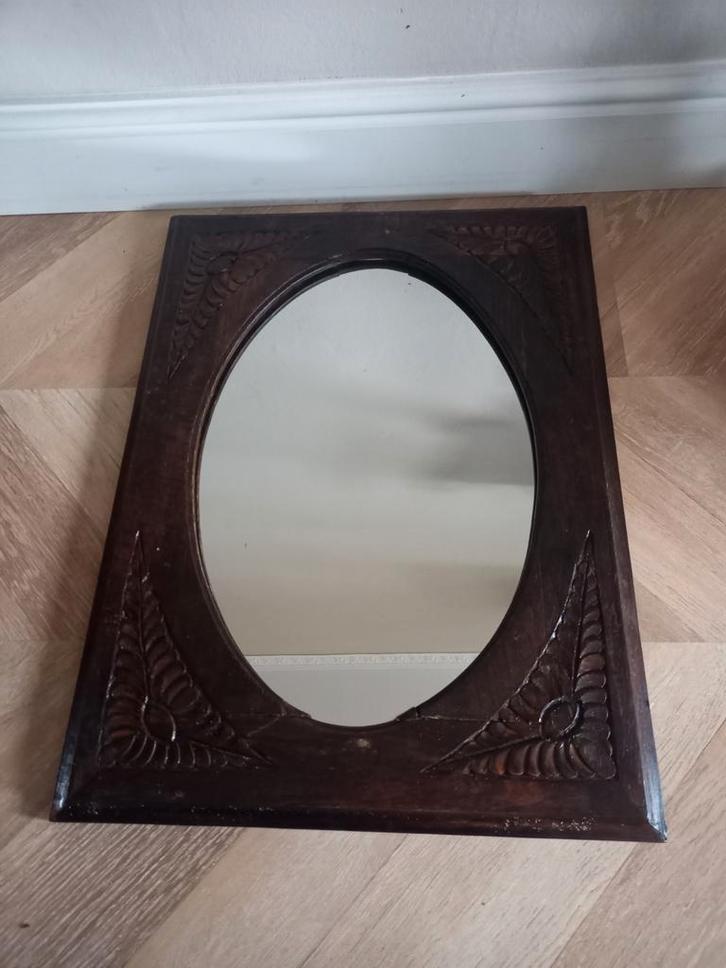 Antieke spiegel met Houtsnijwerk - 43x58cm, Huis en Inrichting, Woonaccessoires | Spiegels, Ophalen