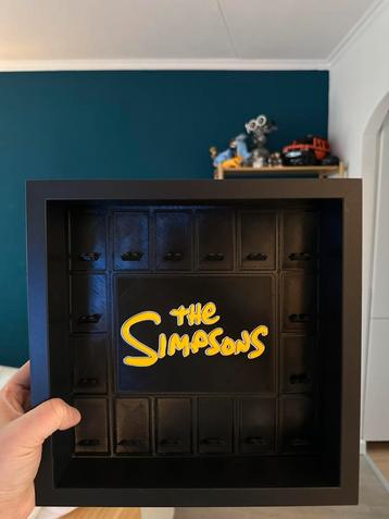 LEGO Minifigure Display – The Simpsons Theme beschikbaar voor biedingen