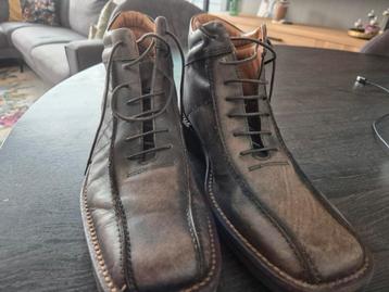 Hoge heren schoenen maat 42  beschikbaar voor biedingen