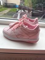 Roze reebok heelys  Maat 38- Zo goed als nieuw!, Kleding | Dames, Schoenen, Ophalen of Verzenden, Zo goed als nieuw, Roze, Sneakers of Gympen