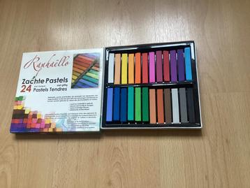Doos met 24 st.zachte pastels. (Nieuw)  beschikbaar voor biedingen