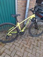Trek Marlin 5 MTB met voorvering, Ophalen, Zo goed als nieuw, Trek