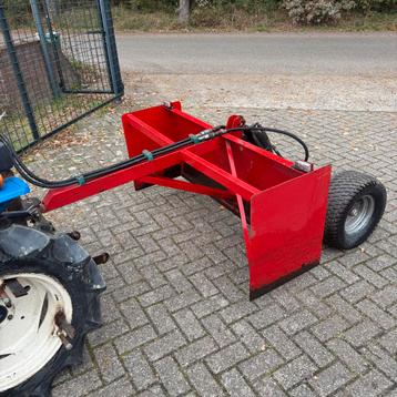 Kilverbak minitractor beschikbaar voor biedingen
