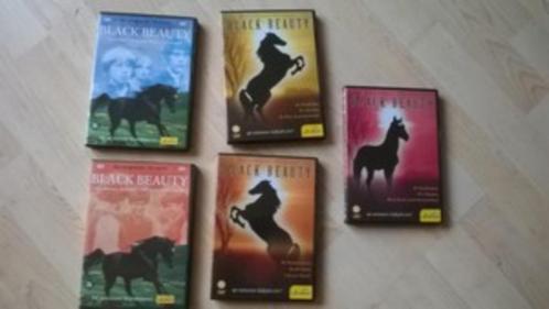 Black beauty 5 dvd´s 2 dvd´s zijn qua inhoud dubbel,, Cd's en Dvd's, Dvd's | Tv en Series, Zo goed als nieuw, Alle leeftijden
