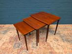 Vintage sidetables | mimiset, Møbelintarsia, jaren 60, Ophalen, Teakhout, Zo goed als nieuw, 25 tot 50 cm