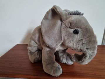 Olifant knuffel K & M toys beschikbaar voor biedingen