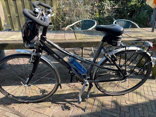 Jan Janssen dames touring fiets Millenium, Fietsen en Brommers, Fietsen | Dames | Sportfietsen en Toerfietsen, Zo goed als nieuw