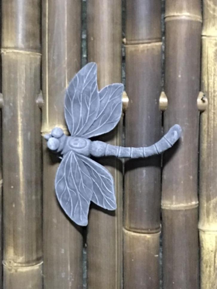 Libelle nr.152, Tuin en Terras, Tuinbeelden, Nieuw, Dierenbeeld, Beton, Ophalen