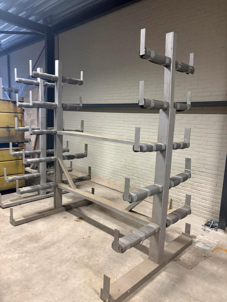 tweezijdige draagarmstekking / metalen opslagrek, Zakelijke goederen, Kantoor en Winkelinrichting | Magazijn, Stelling en Opslag