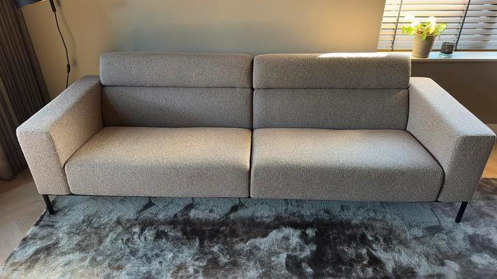 Harvink bank + hocker, Huis en Inrichting, Banken | Bankstellen, Zo goed als nieuw, Rechte bank, Driepersoons, 200 tot 250 cm