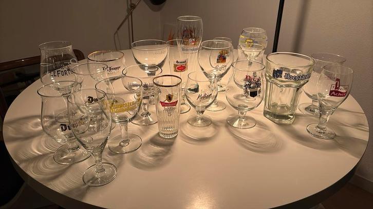 20 stuks speciaalbier drinkglazen, Verzamelen, Glas en Borrelglaasjes, Gebruikt, Bierglas, Ophalen