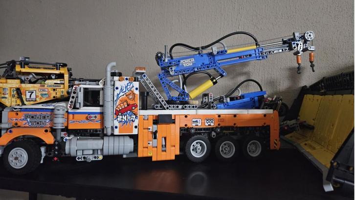 LEGO Technic Robuuste sleepwagen 42128, Kinderen en Baby's, Speelgoed | Duplo en Lego