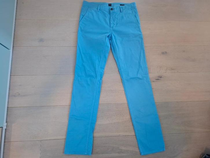 Boss lichtblauwe chino maat W33 L36, Kleding | Heren, Broeken en Pantalons, Zo goed als nieuw, Maat 48/50 (M), Blauw, Ophalen of Verzenden