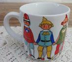 Witte beker / mok met nostalgische trekpoppen, Huis en Inrichting, Keuken | Servies, Gebruikt, Overige typen, Ophalen of Verzenden