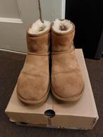 Uggs, Ophalen of Verzenden, Zo goed als nieuw, Zwart