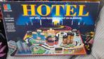 Hotel van MB  uit 1993, Hobby en Vrije tijd, Gezelschapsspellen | Bordspellen, Een of twee spelers, Ophalen of Verzenden, Gebruikt