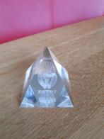 Glazen piramide met Toetankamon in gegraveerd 7 cm, Antiek en Kunst, Ophalen of Verzenden