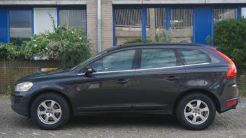 Volvo XC60 2.0T Momentum beschikbaar voor biedingen