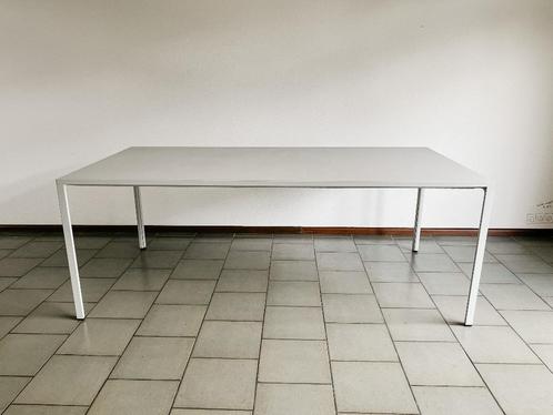 HAY design new order tafel licht grijs 200x100cm, Huis en Inrichting, Tafels | Sidetables, Gebruikt, 75 cm of meer, 150 tot 200 cm