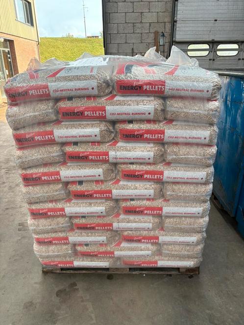 UITVERKOOP WITTE EN BRUINE HOUTPELLETS, Tuin en Terras, Haardhout, Ophalen