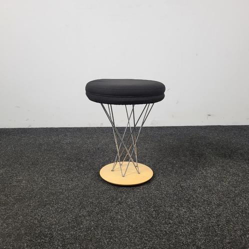Vitra Rocking Stool + kussen, Huis en Inrichting, Krukjes, Gebruikt, Hout, Ophalen