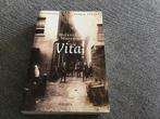 VITA……..M.MAZZUCCO……., Verzamelen, Speldjes, Pins en Buttons, Ophalen of Verzenden, Zo goed als nieuw, Overige onderwerpen