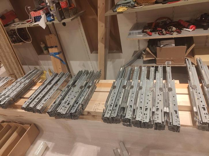 Blum Legrabox Volledig Uittrekbaar, Doe-het-zelf en Verbouw, IJzerwaren en Bevestigingsmiddelen, Gebruikt, Overige typen, 250 mm of meer