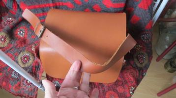 Ruitertassen, leren tas, handtas hengsel, 22x20x18 cm beschikbaar voor biedingen