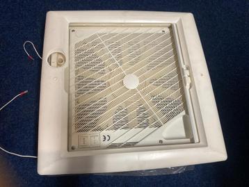 Dakluik elektrisch, voor onderdelen, ventilator is nieuw beschikbaar voor biedingen