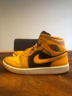 Jordan 1 golden yellow maat 38, Ophalen of Verzenden, Sneakers of Gympen