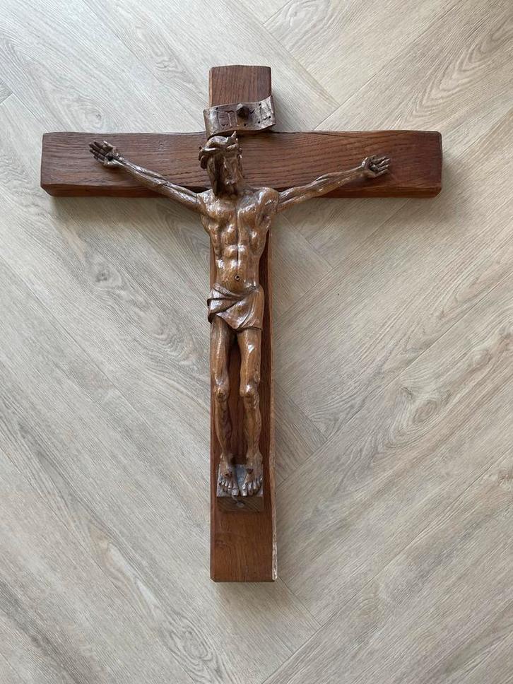 Groot Kruisbeeld door Hugo Brouwer, Antiek en Kunst, Antiek | Religie, Ophalen of Verzenden