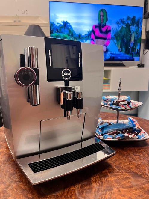 Jura j 9.3, Witgoed en Apparatuur, Koffiezetapparaten, Zo goed als nieuw, Koffiemachine, Ophalen of Verzenden