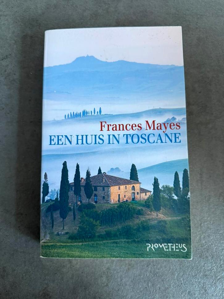 Frances Mayes - Een huis in Toscane, Boeken, Literatuur, Zo goed als nieuw, Ophalen of Verzenden