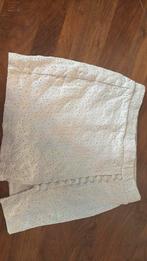 rokje Berschka wit broderie XS, Kleding | Dames, Rokken, Wit, Ophalen of Verzenden, Zo goed als nieuw, Maat 34 (XS) of kleiner