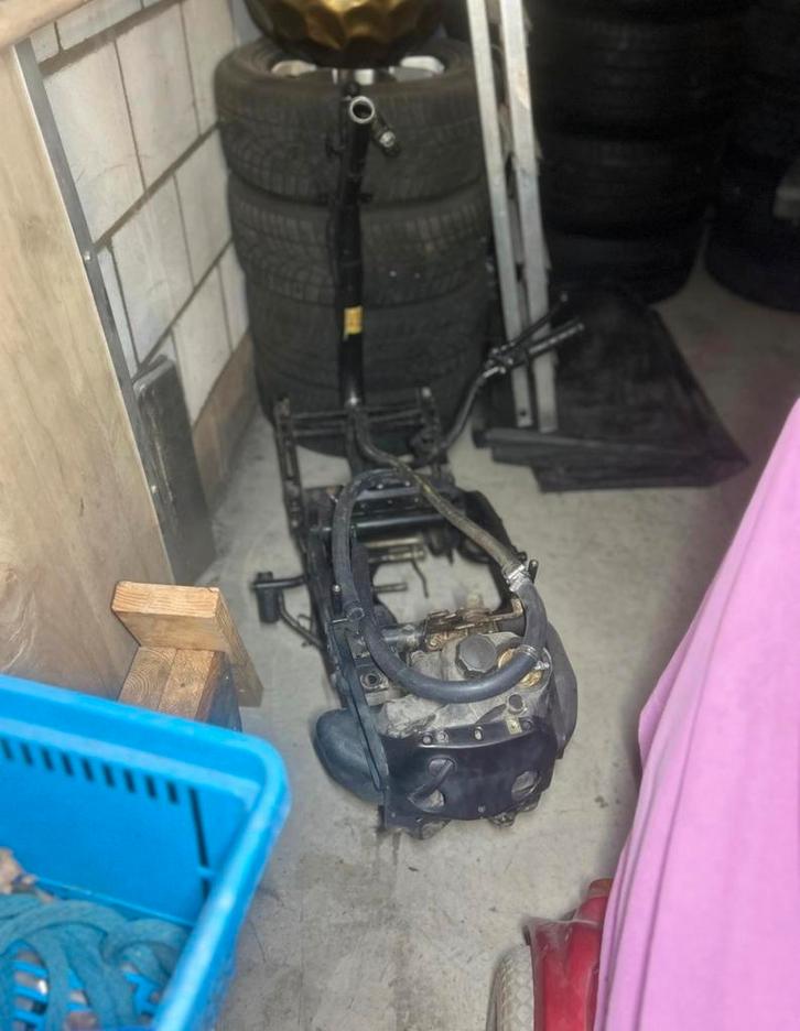 Skr 125cc frame DUITSE PAPIEREN, Motoren, Tuning en Styling, Ophalen of Verzenden