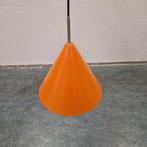 Billiard Arne Jacobsen voor louis Poulsen oranje hanglamp, Huis en Inrichting, Lampen | Hanglampen, Kolibrivintagehal@gmail.com