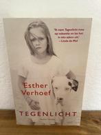 Tegenlicht - Esther Verhoef - Roman, Ophalen of Verzenden, Gelezen, Nederland