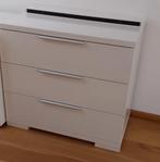 Kindercommode en kleding kast + plank hoogglans izgs, Kinderen en Baby's, Kinderkamer | Commodes en Kasten, Ophalen, 50 tot 70 cm