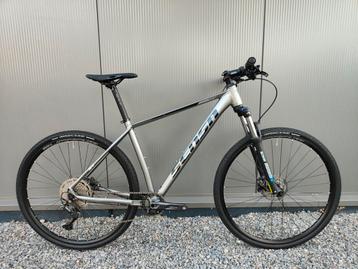 Sensa Livigno Evo Tour mountainbike.
19" maat L. NIEUWSTAAT! beschikbaar voor biedingen