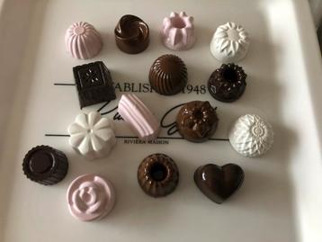 Brocante nep sier bonbons / chocolaatjes. beschikbaar voor biedingen