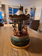 Carrousel  met muziek, Ophalen, Zo goed als nieuw