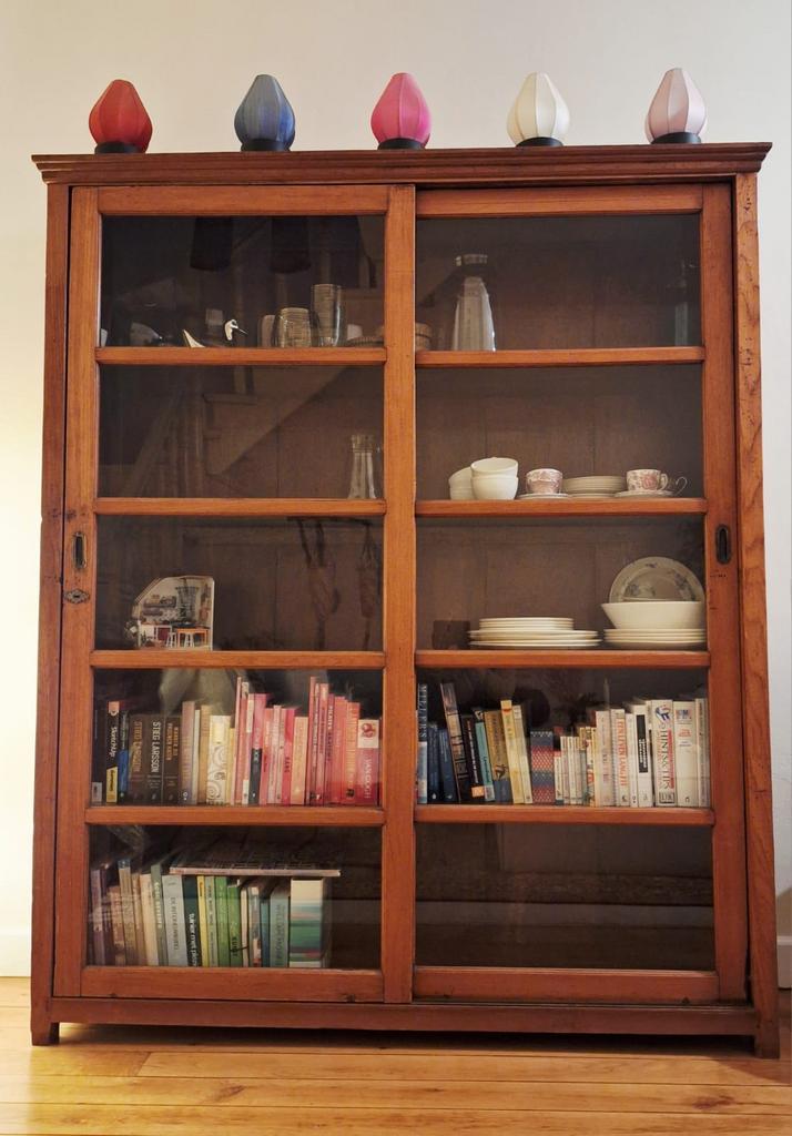 Boeken/vitrine kast met schuifdeuren, Antiek en Kunst, Antiek | Meubels | Kasten, Ophalen