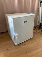 Zanussi mini vriezer, Ophalen, Met vriesvak, Minder dan 45 cm, Minder dan 85 cm
