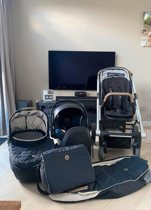 Mutsy kinderwagen, cybex autostoel, base complete set!, Kinderen en Baby's, Kinderwagens en Combinaties, Zo goed als nieuw, Kinderwagen