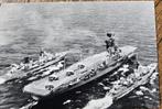 Hr ms karel doorman met jagers, Ophalen of Verzenden, Kaart, Foto of Prent